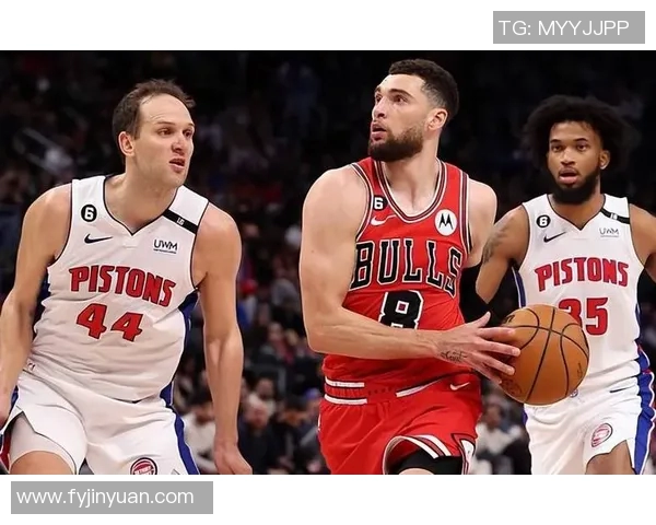 开拓者与老鹰激战正酣双方拼尽全力争夺胜利的精彩战报分析