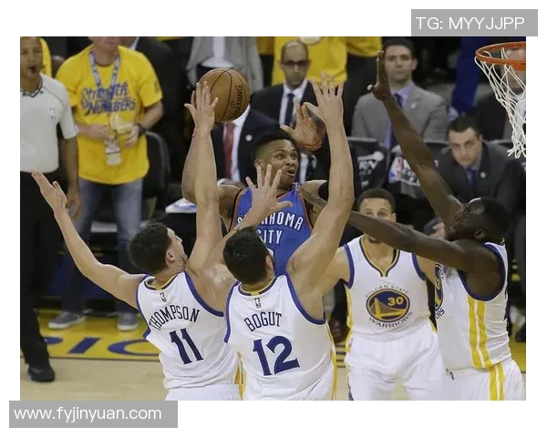 火箭与勇士精彩对决回放全程解说尽在这里让我们一起重温比赛瞬间