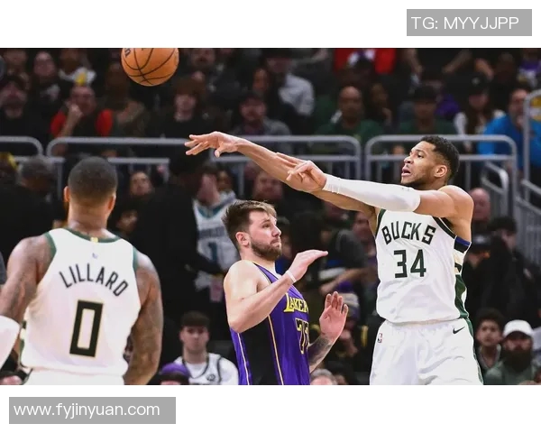 湖人对决雄鹿2021赛季精彩回顾与精彩瞬间分析