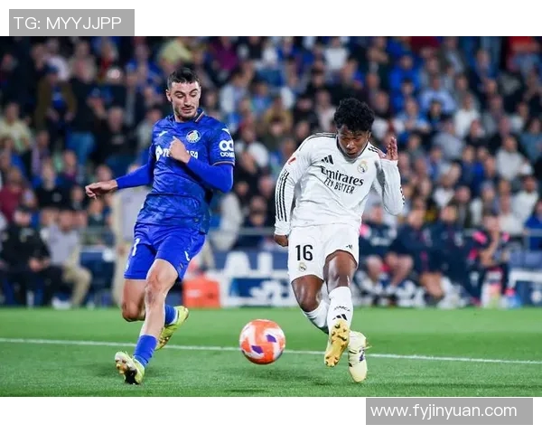 赫塔费与巴塞罗那激战正酣比分揭晓引发球迷热议